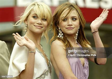 10611 Mary Kate And Ashley Olsen Stock Photos High Res Pictures And