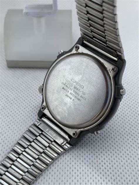 Casio MWA 10 QW 1325 Japan Wrist Watch Rare Illuminator Ana Digi