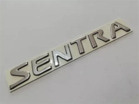 Emblema Nissan Sentra Letras Cromadas MercadoLibre