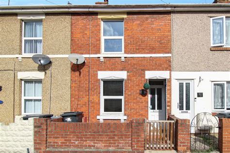 2 Bed Terraced House For Sale In Whiteman Street Gorse Hill Swindon