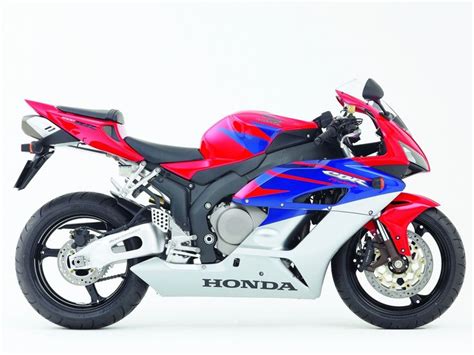 Les Galeries Photos De CBR 1000 RR Fireblade 2004 2005 Motos Honda