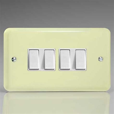 Varilight Lily 4 Gang 10a 2 Way Switch White Insert Xy9wwc Ukes