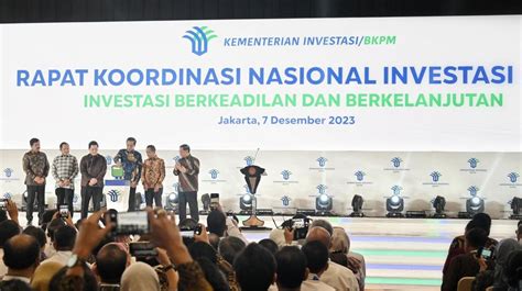 FOTO Presiden Jokowi Instruksikan Jajaran Terus Perbaiki Iklim