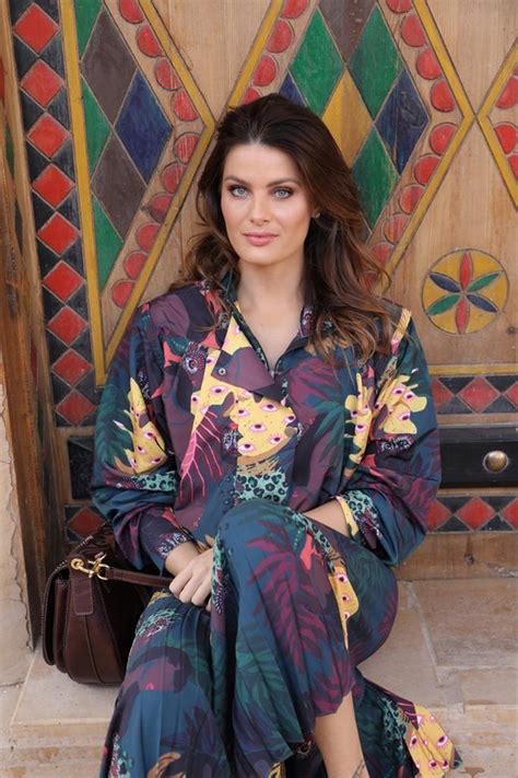 Isabeli Fontana conta experiência de seu primeiro dia na Arábia Saudita