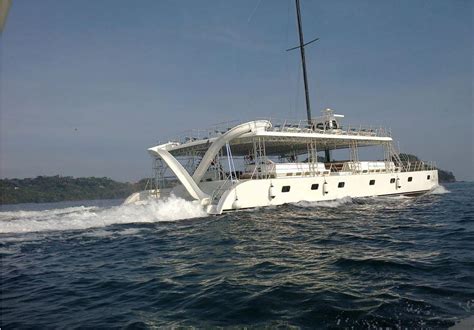 Ocean King Catamaran Manuel Antonio