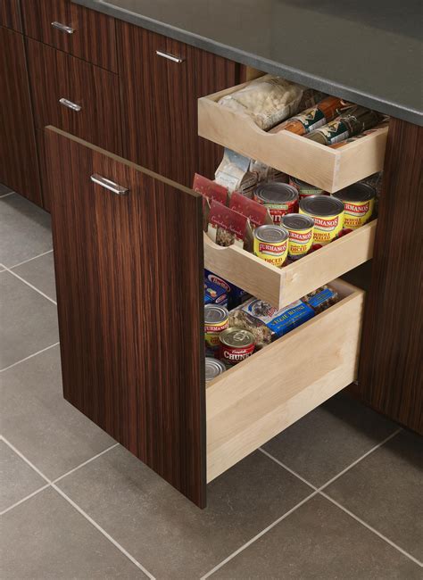 Kraftmaid Full Access Base Cabinet With Tiered Storage