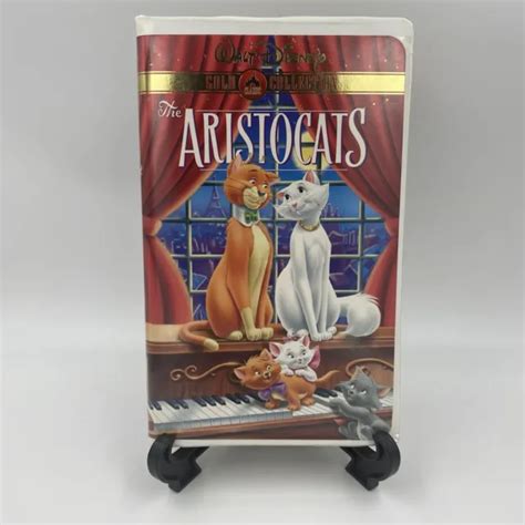 DISNEYS THE ARISTOCATS VHS 2000 Gold Collection Vintage Clamshell