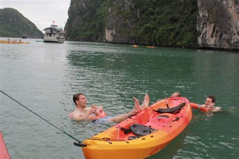 Au D Part De Hanoi Croisi Re De Jours Dans La Baie D Halong Avec