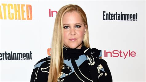 Amy Schumer Endometriosis Surgery Star Has Uterus Appendix Removed