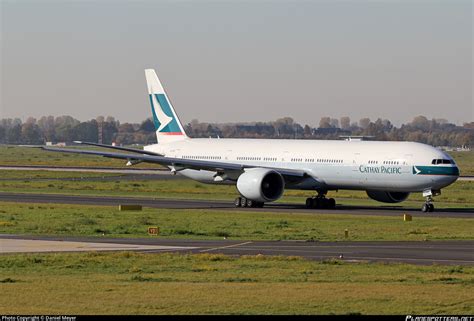 B KPC Cathay Pacific Boeing 777 367ER Photo By Daniel Meyer ID 656973