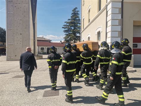 Teramo Domani I Funerali Del Capo Reparto Dei Vigili Del Fuoco Oggi