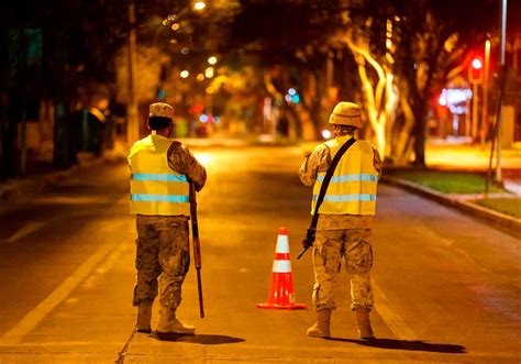 Estado De Emergencia Gobierno Anuncia Toque De Queda En 15 Provincias