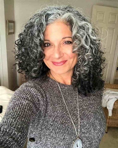 Salt And Pepper Hair Color Make Your Gray Hair Look Super Trendy