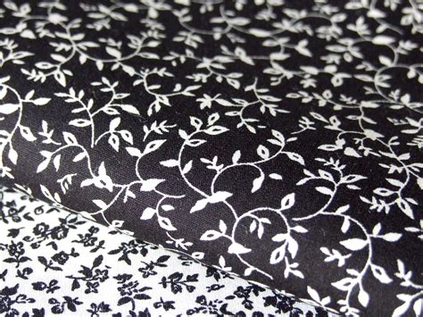 Fq Or Meter 100 Cotton Black White Floral Stars Spots Quilting Bunting