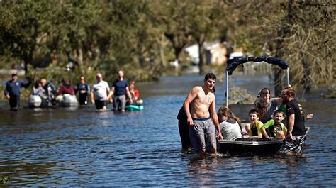 Hurricane Ian's track across land in Florida, path of destruction