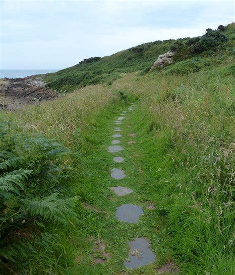 Heading East Along The Fife Coastal Path Mat Fascione Cc By Sa