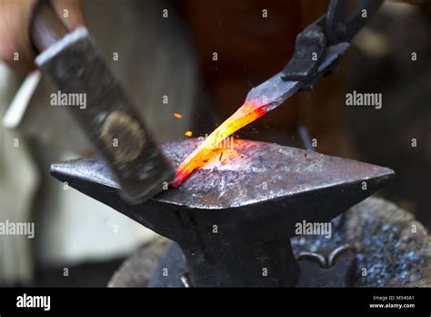 Blacksmith Hammering Hot Metal Hi Res Stock Photography And Images Alamy