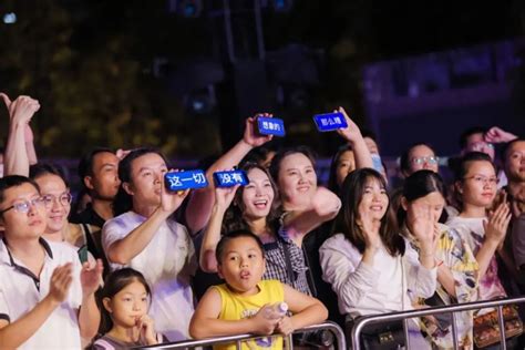 吾城吾歌 烟火有声！民谣歌手汇聚深圳温情献唱腾讯新闻