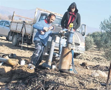 Su Ararken Petrol Piyangosu Metrede Yine Ayn Manzara Ile Kar La T K