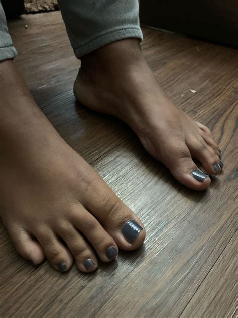 Black Milf Soles Feet And Caramel Toes And Gray Pedicure Blackmilffeet On Tumblr