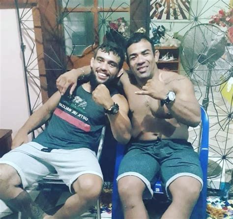 Acusado de matar ex lutador de MMA passa por audiência de instrução em