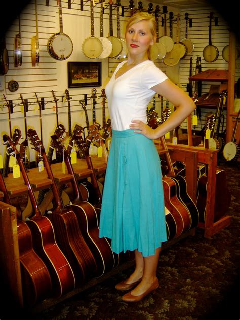 Elderly Instruments - Nora Jane Struthers