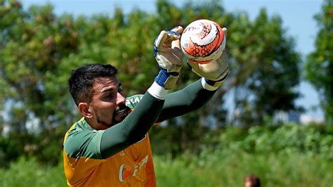 Al M De Biel Bahia Envia Proposta Ao Fluminense Por Goleiro Marcos