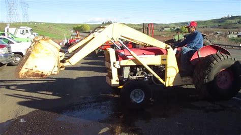 Massey Ferguson 135 2wd Tractor W Front End Loader Youtube