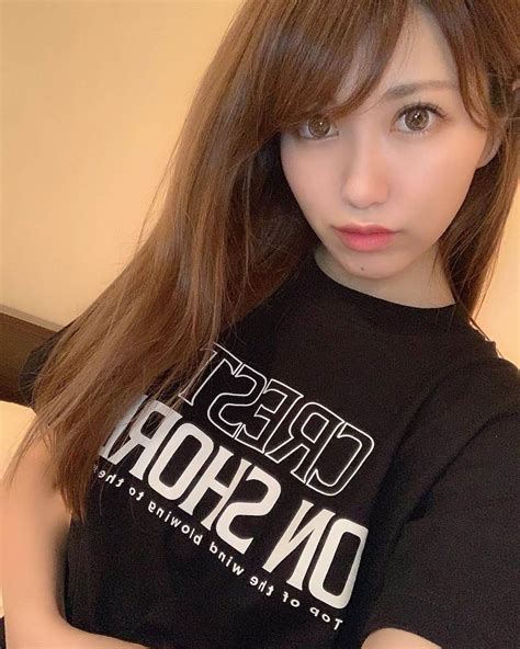 Ayaさんのインスタグラム写真 Ayainstagram「fashion👕﻿ ﻿ ﻿ ﻿ ゆるっとシンプルで可愛いtシャツ💕﻿ ﻿