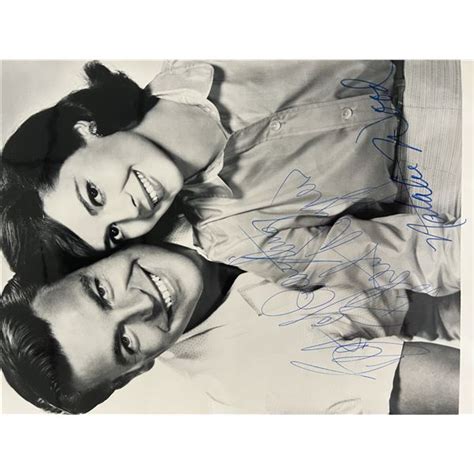 Robert Wagner, Natalie Wood signed photo