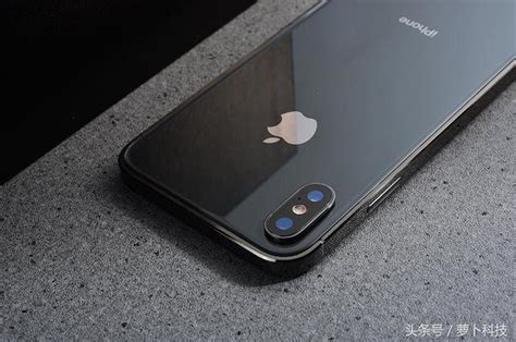 懷舊版iphonex現世致敬賈伯斯，庫克：這創意我服！ 每日頭條