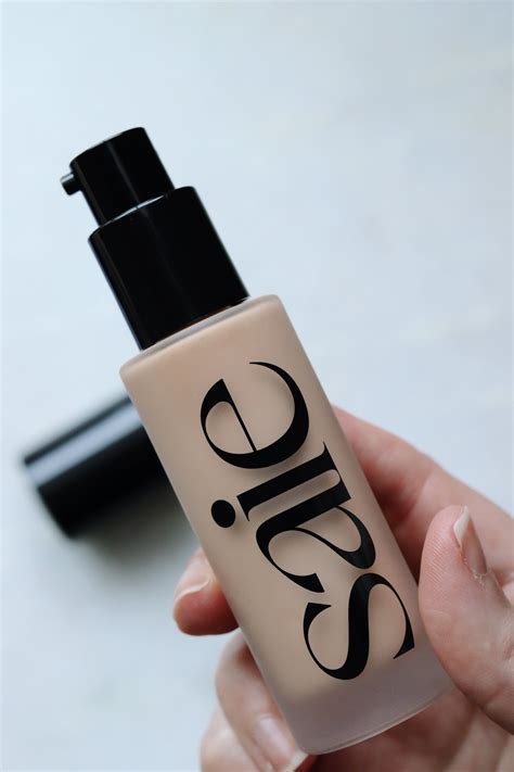 My Honest Review Of The Saie Glowy Super Skin Serum Foundation — The