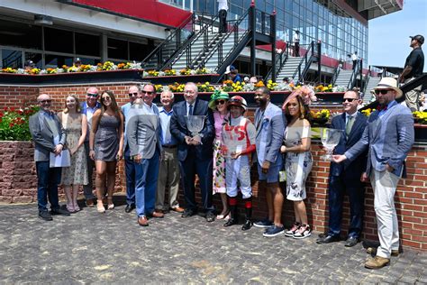 Black Eyed Susan And Preakness Stakes Days Bloodhorse Photo Store