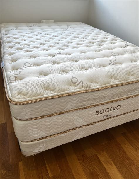 Saatva Classic Luxury Firm Mattress Review | POPSUGAR Home