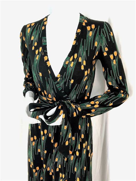 1970s Diane Von Furstenberg Vintage Dvf Wrap Dress 70s Etsy Dvf Wrap Dress Wrap Dress 70s