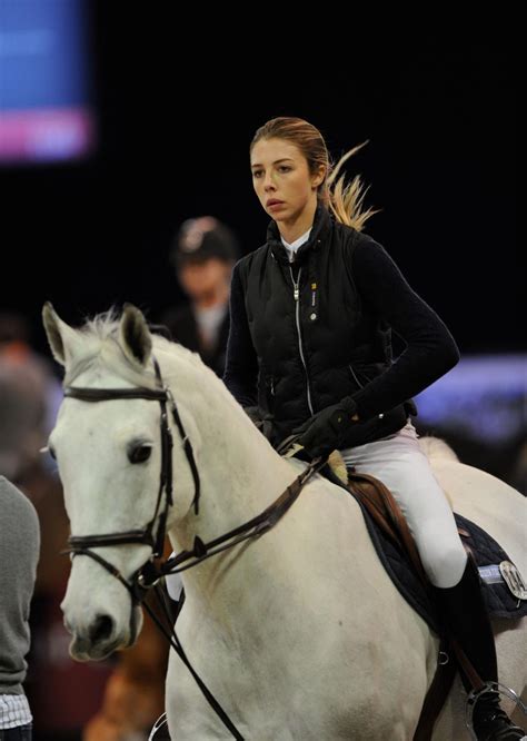 Tom Selleck’s Daughter Hannah Is a Successful Equestrian! See Photos of ...