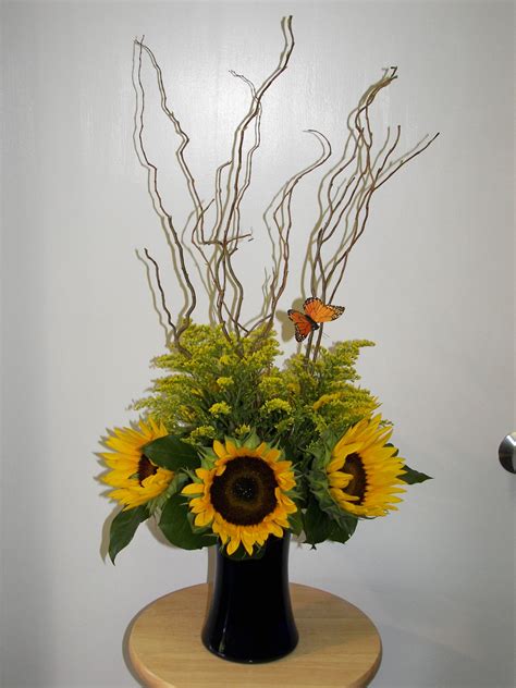 Sunflower Arrangement I Don T Normally Like Sunflowers But I M