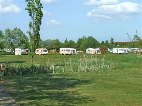 Riverside Village Holiday Park Southend On Sea Campsites Essex