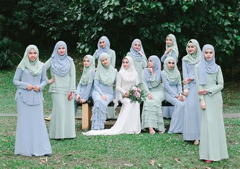 Padanan Warna Baju Pengantin Maroon Dan Bridesmaid 45 Model Dress