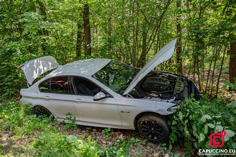 PIJANY KIEROWCA BMW SCHOWAŁ SIĘ W LESIE PO TYM JAK WCZEŚNIEJ WYPADŁ Z