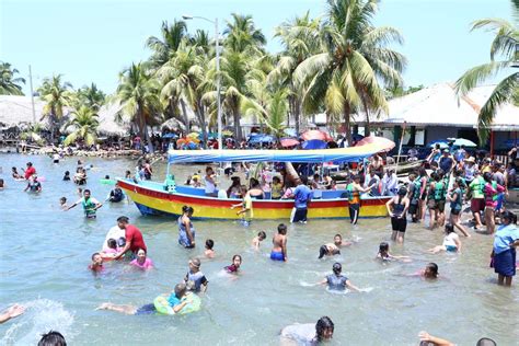 As Se Recibi La Pasada Semana Santa En Tela Atl Ntida Honduras