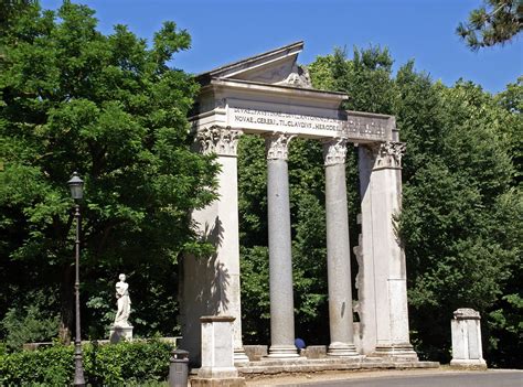 Rom Villa Borghese Tempio Di Antonino E Faustina Tempel Flickr