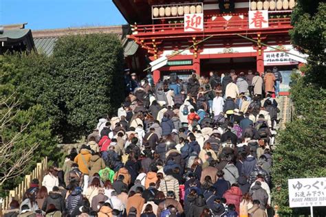 鎌倉・鶴岡八幡宮 コロナ禍での初詣「混雑避けて参拝を」 新型コロナ カナロコ By 神奈川新聞