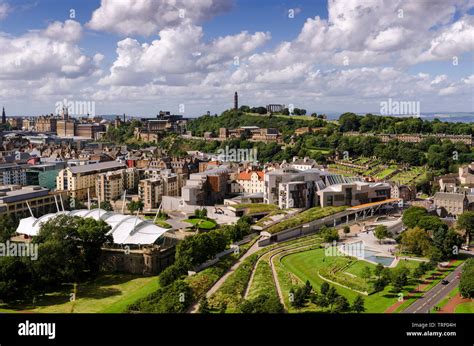 Holyrood Schottisches Parlament Edinburgh Fotos Und Bildmaterial In