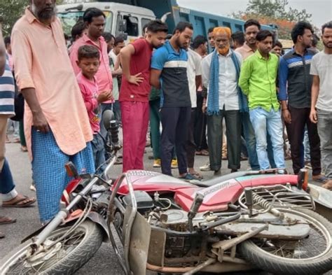 Bokaro Accidents शादी समारोह से लौट रही कार पलटी युवक की मौत एक अन्य