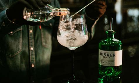 Cómo Preparar Un Gin Tonic Perfecto En 4 Pasos Bunker Distillery