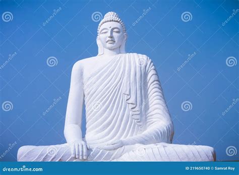 Gautam Buddha Biography And History Of Gautam Story Of The God