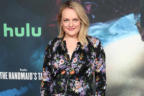 Elisabeth Moss Calls New Relevance Of Handmaids Tale Horrifying