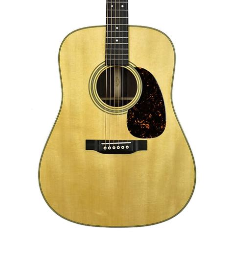 Martin D-28 Acoustic Guitar in Natural | Reverb