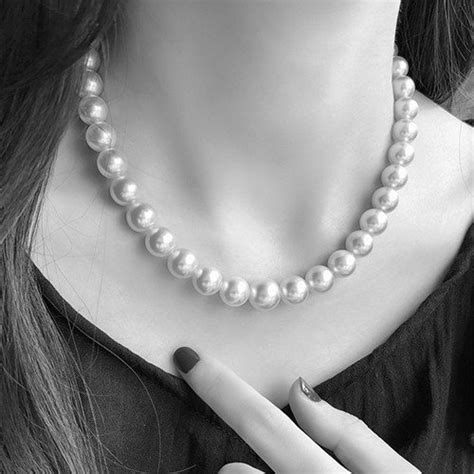 Top 10 Reasons Why Do People Wear Pearl Necklaces A Fashion Blog